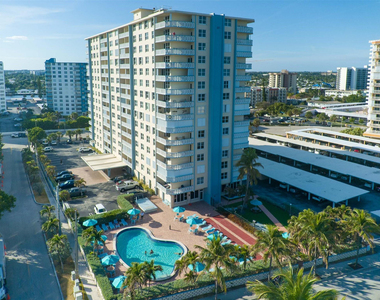 305 N Pompano Beach Boulevard - Photo Thumbnail 1