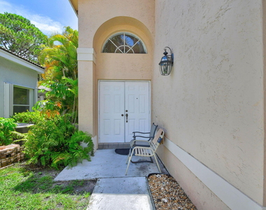 8332 Bermuda Sound Way - Photo Thumbnail 3
