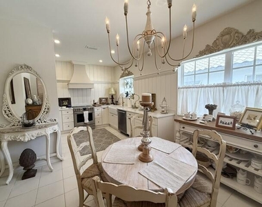 11563 Briarwood Circle - Photo Thumbnail 4