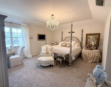 11563 Briarwood Circle - Photo Thumbnail 13