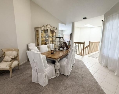 11563 Briarwood Circle - Photo Thumbnail 6