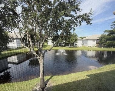 11563 Briarwood Circle - Photo Thumbnail 12