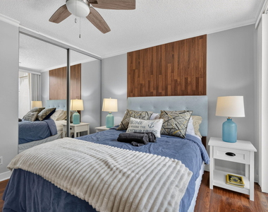 164 Old Meadow Way - Photo Thumbnail 7