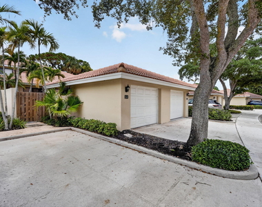 164 Old Meadow Way - Photo Thumbnail 2