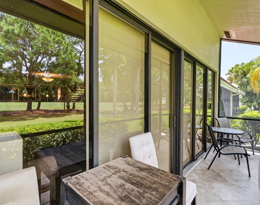 164 Old Meadow Way - Photo Thumbnail 9