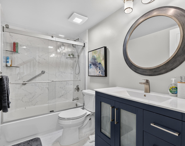 222 Old Meadow Way - Photo Thumbnail 12