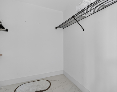 222 Old Meadow Way - Photo Thumbnail 16