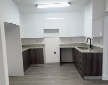 517 Nw 16th Avenue - Photo Thumbnail 14