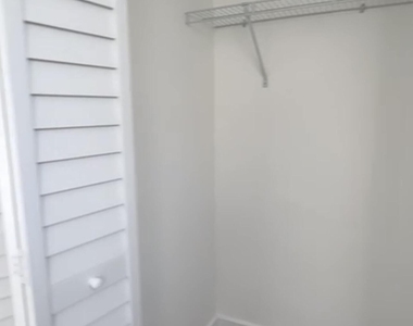 517 Nw 16th Avenue - Photo Thumbnail 1
