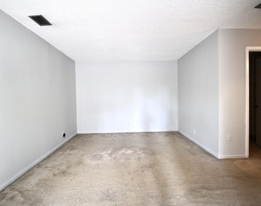 6287 Scotch Pine Lane - Photo Thumbnail 3