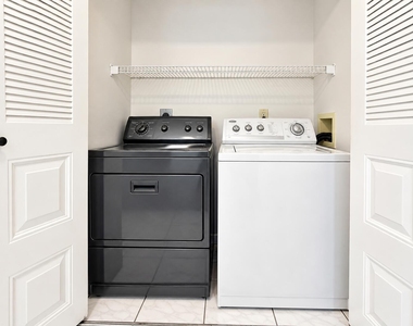 6287 Scotch Pine Lane - Photo Thumbnail 17