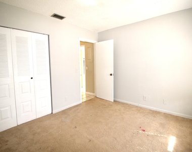 6287 Scotch Pine Lane - Photo Thumbnail 10