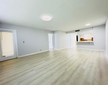 6323 La Costa Drive - Photo Thumbnail 13