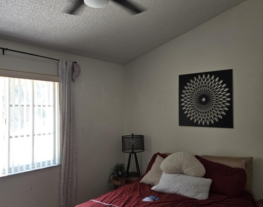 4675 Palmbrooke Circle - Photo Thumbnail 17