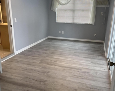 1641 Se Clearmont Street - Photo Thumbnail 20