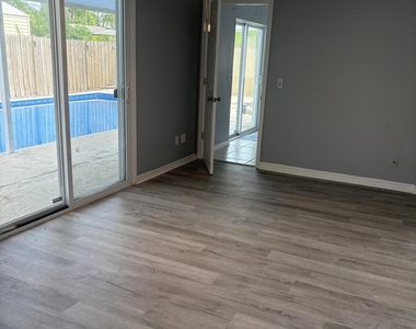 1641 Se Clearmont Street - Photo Thumbnail 21