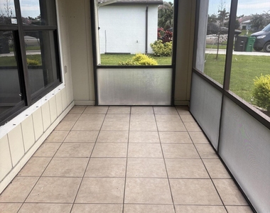 1641 Se Clearmont Street - Photo Thumbnail 1