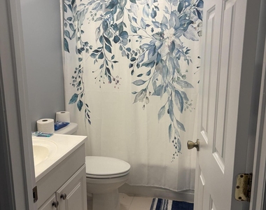 1641 Se Clearmont Street - Photo Thumbnail 5