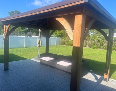 1348 Se Bayharbor Street - Photo Thumbnail 18