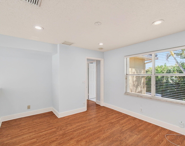 7848 Travelers Tree Drive - Photo Thumbnail 34