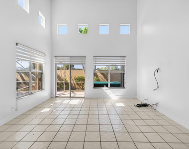 7848 Travelers Tree Drive - Photo Thumbnail 5