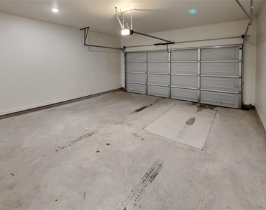 8909 Nw 109th Lane - Photo Thumbnail 15