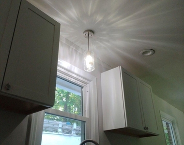 540 Carolyn Lane - Photo Thumbnail 5