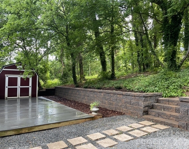 540 Carolyn Lane - Photo Thumbnail 22