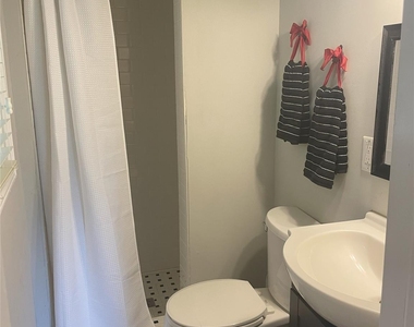 540 Carolyn Lane - Photo Thumbnail 16