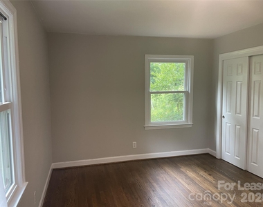 540 Carolyn Lane - Photo Thumbnail 17