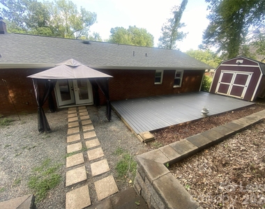 540 Carolyn Lane - Photo Thumbnail 26