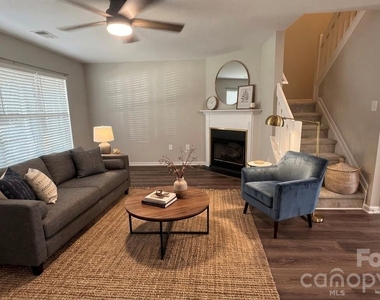 12571 Bluestem Lane - Photo Thumbnail 16