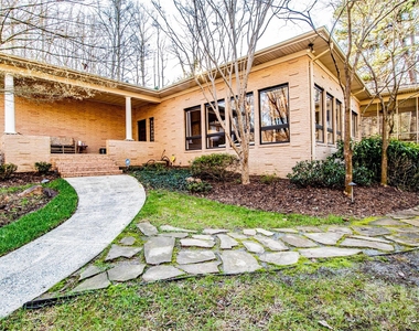 3911 Lakeside Drive - Photo Thumbnail 4