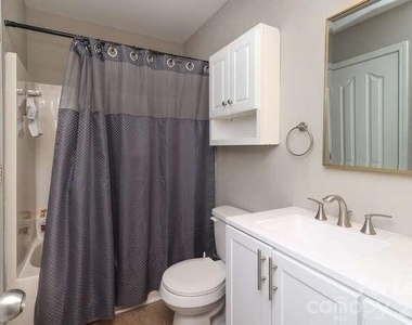 1109 Triece Lane - Photo Thumbnail 13