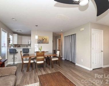 1109 Triece Lane - Photo Thumbnail 3