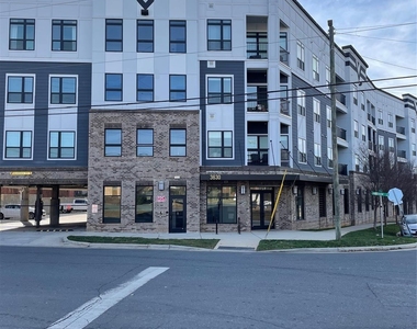 3630 N Davidson Street - Photo Thumbnail 15