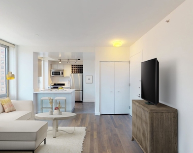 808 Columbus Ave - Photo Thumbnail 18