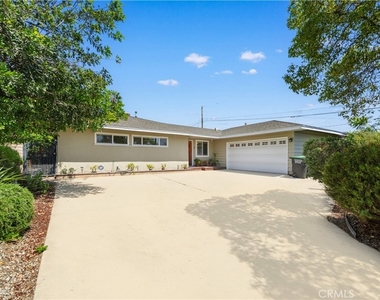 1033 S Isabella - Photo Thumbnail 2