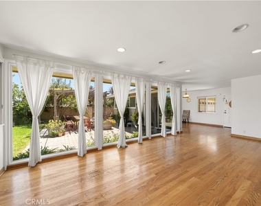 1033 S Isabella - Photo Thumbnail 27
