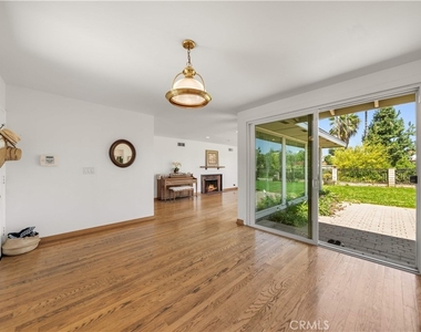 1033 S Isabella - Photo Thumbnail 6