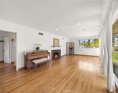 1033 S Isabella - Photo Thumbnail 18