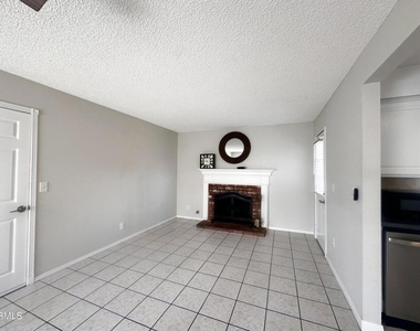 2065 Abbott Street - Photo Thumbnail 6