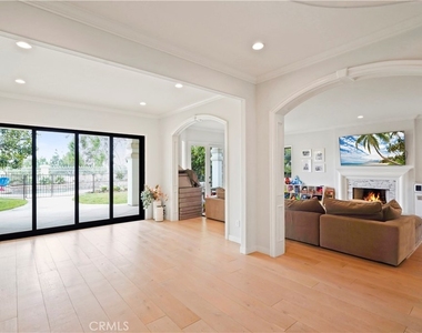 25418 Cumberland - Photo Thumbnail 11