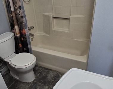 7806 E Avenue U - Photo Thumbnail 12