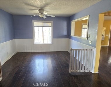 7806 E Avenue U - Photo Thumbnail 2