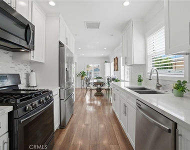 6139 Jamieson - Photo Thumbnail 12
