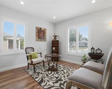 6139 Jamieson - Photo Thumbnail 19