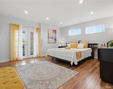 6139 Jamieson - Photo Thumbnail 28