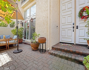 6225 Nita Avenue - Photo Thumbnail 1