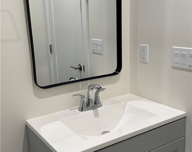 1315 N Kingsley Drive - Photo Thumbnail 3